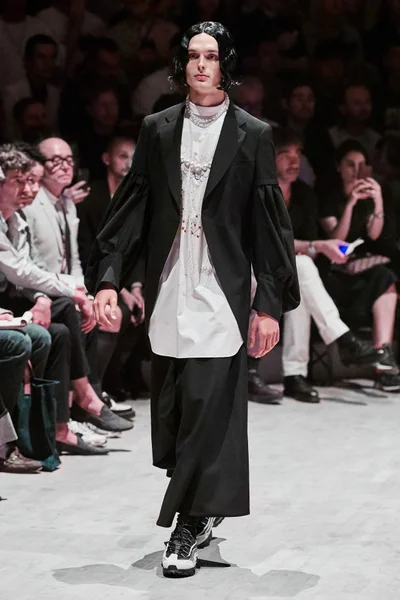 Look 4
